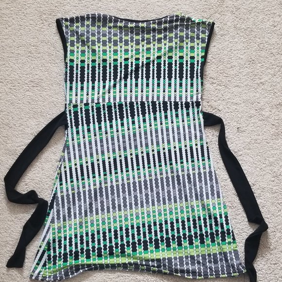 Green and black sleeve-less dress with waist tie - Picture 2 of 2